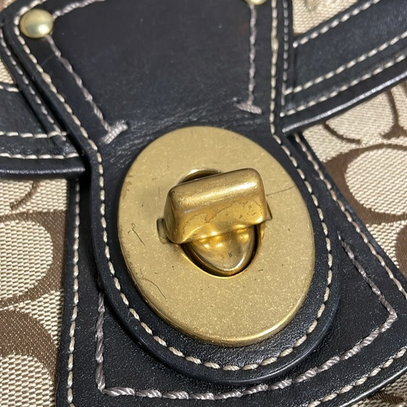 COACH Bag - Picture 2 of 15